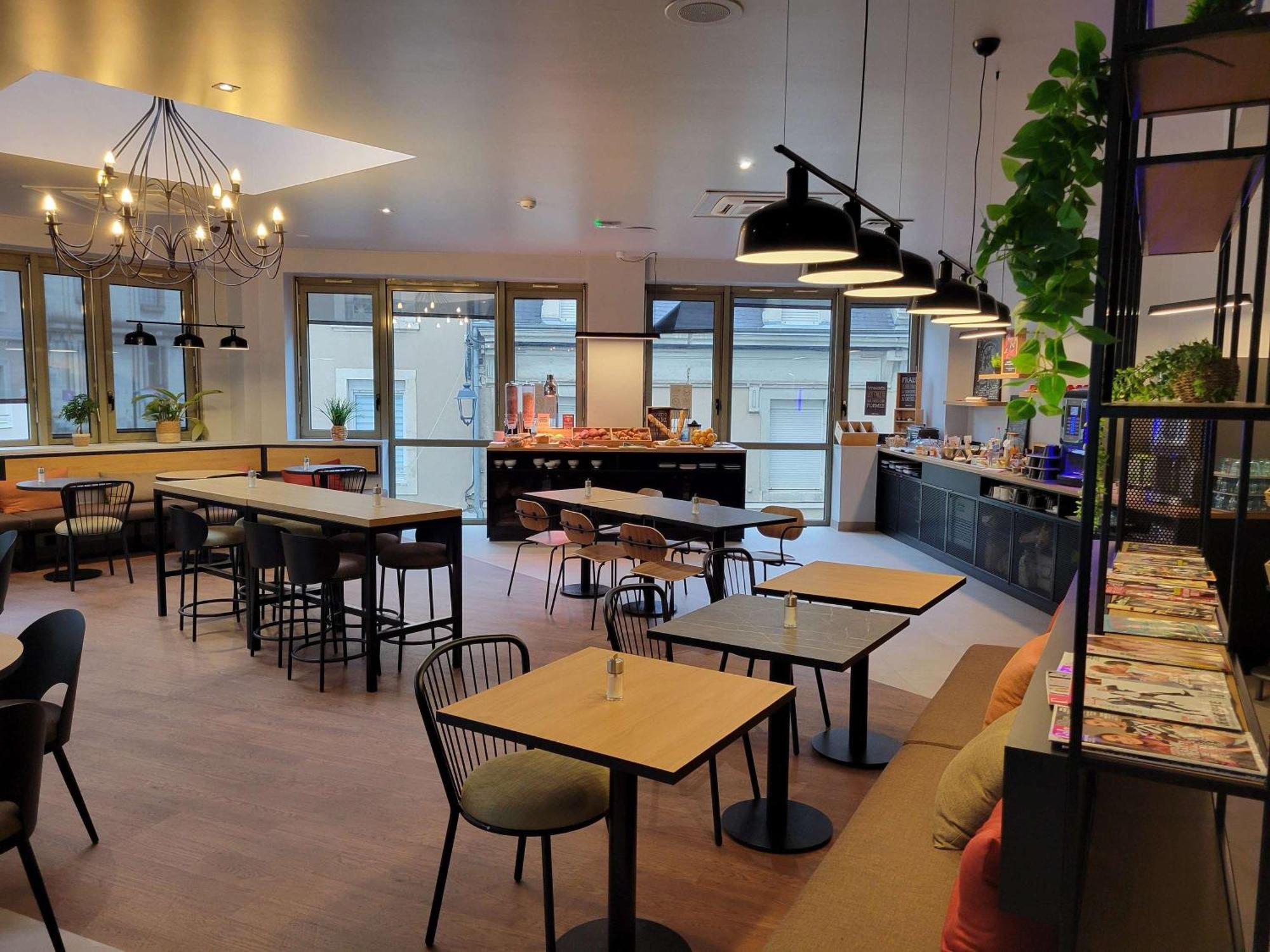 Ibis Hotel 3*